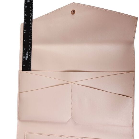 Glass Ladder & Co- The Meagan Portfolio in Blush Pink - Picture 13 of 14